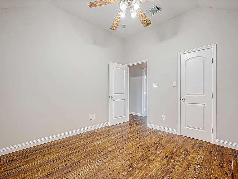 5410 Portage Rock Ln — Photo 25