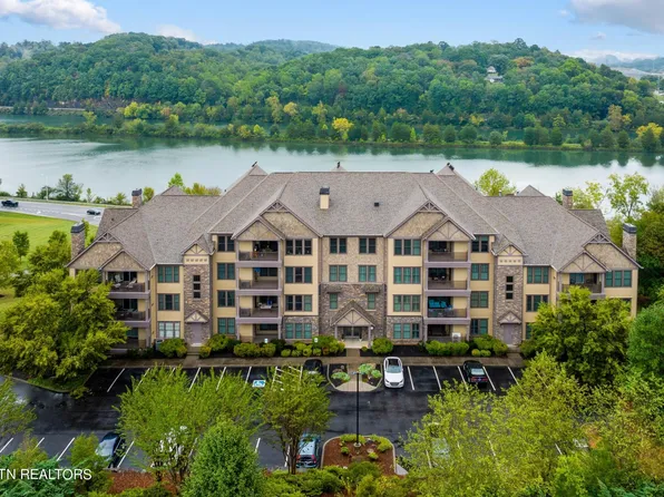 316 Centennial Bluff Blvd, Oak Ridge, TN 37830