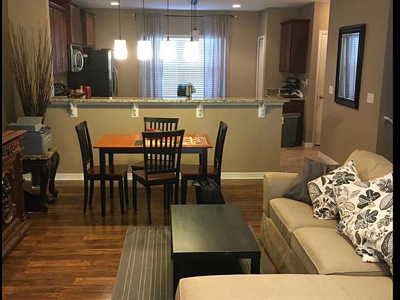 4th image of 271 McLeods Way