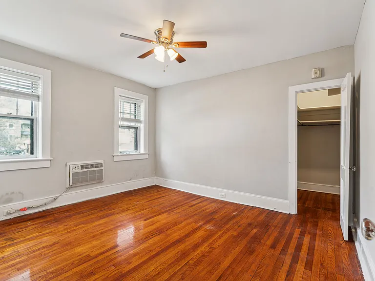 2254 Bryn Mawr Ave #14 — Photo 13