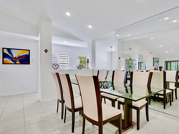 5th image of 22760 Mandeville Pl APT D