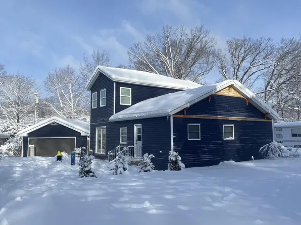 2705 Mason STREET, Delavan, WI 53115