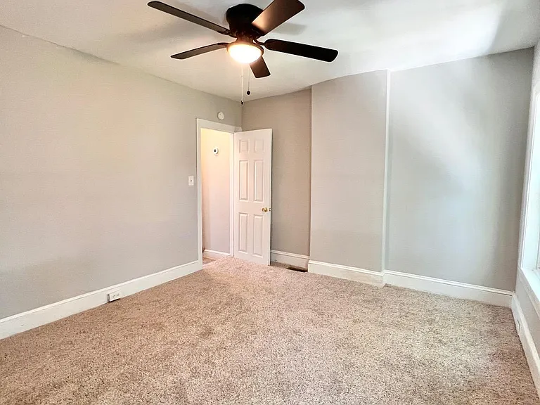 1029 Lancaster Ave — Photo 22