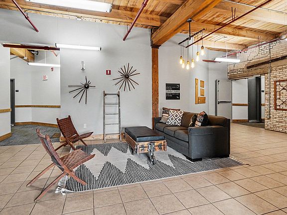3rd image of 533 Columbia Ave APT 6