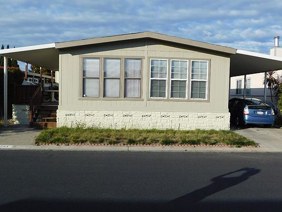 3rd image of 243 Chateau La Salle Dr