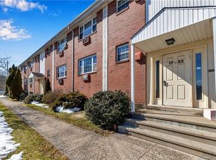 19 Sigwin Dr #19, Wallingford, CT 06492