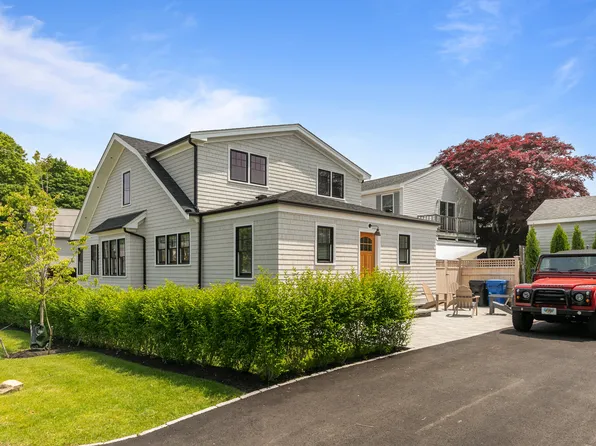 109 Carroll Ave, Newport, RI 02840