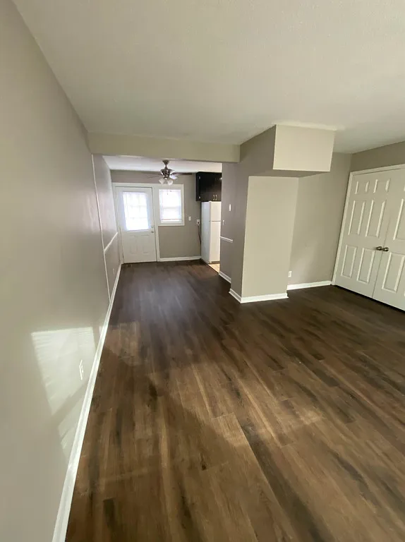 2 bed, 1.5 bath, 980 sqft, $1,250 — Photo 3