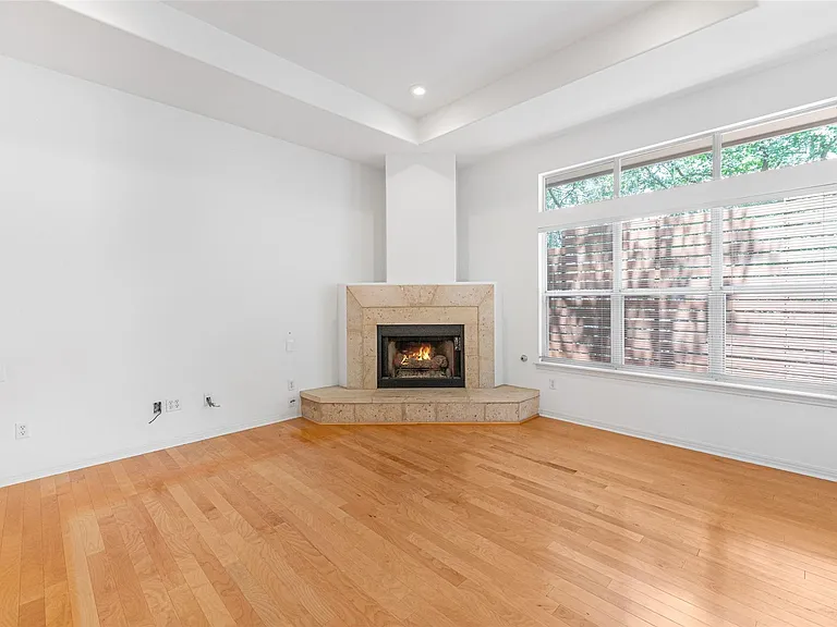 1621 Maggie Mayes St — Photo 12