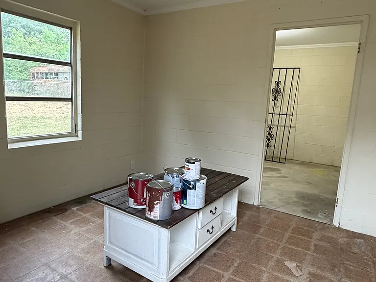 512 E Parker St — Photo 21