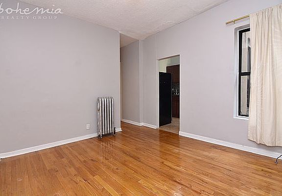 3rd image of 153 Edgecombe Ave APT D1