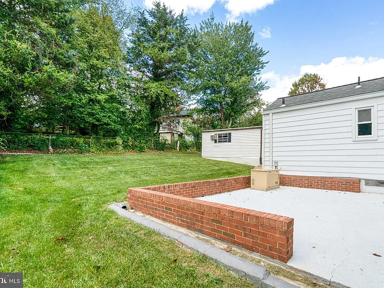 3120 Chepstow Ln — Photo 32