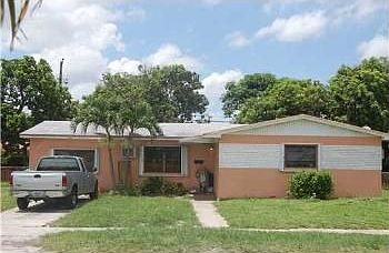 1st image of 2323 NW 181st Ter