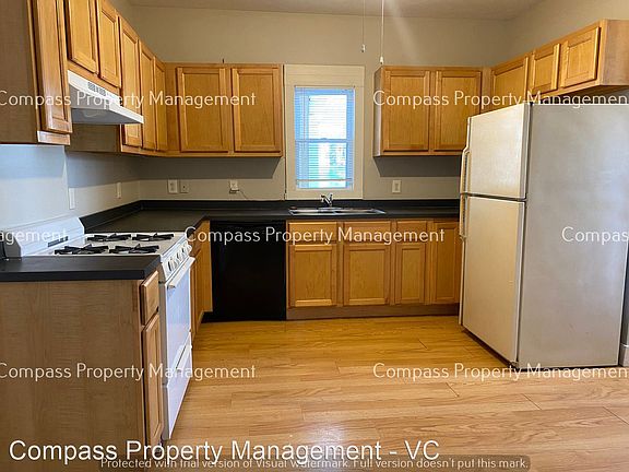 4th image of 835 Davis Ave NW #1