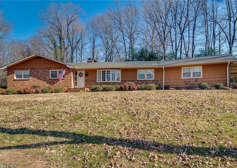 1st image of 1153 Twin Oak Dr