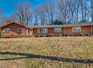 1153 Twin Oak Dr, Winston Salem, NC 27105