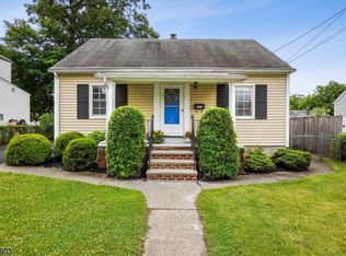 33-10 Norwood Dr, Fair Lawn, NJ 07410