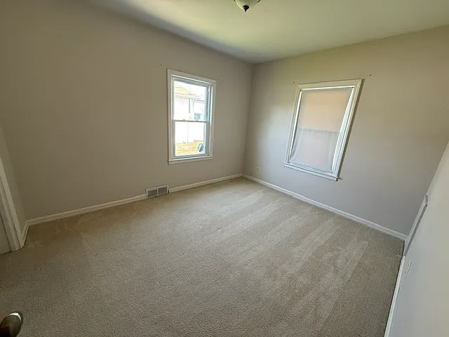 205 W Clay St — Photo 8