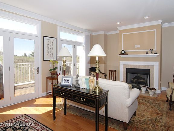 2nd image of 1881 Admiral Ct #84