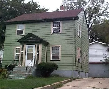 515 Van St photo 1