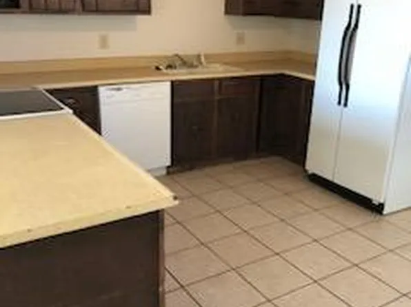 2110 Mohawk Rd APT C, Pueblo, CO 81001