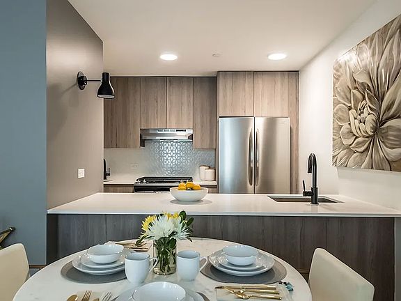 3rd image of 1277 E 14th St APT 805B