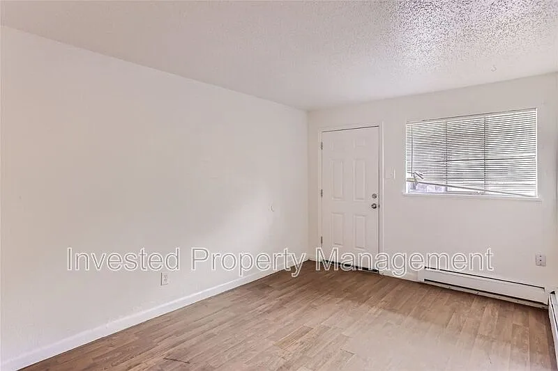 1 bed, 1.0 bath, 500 sqft, $895 — Photo 4
