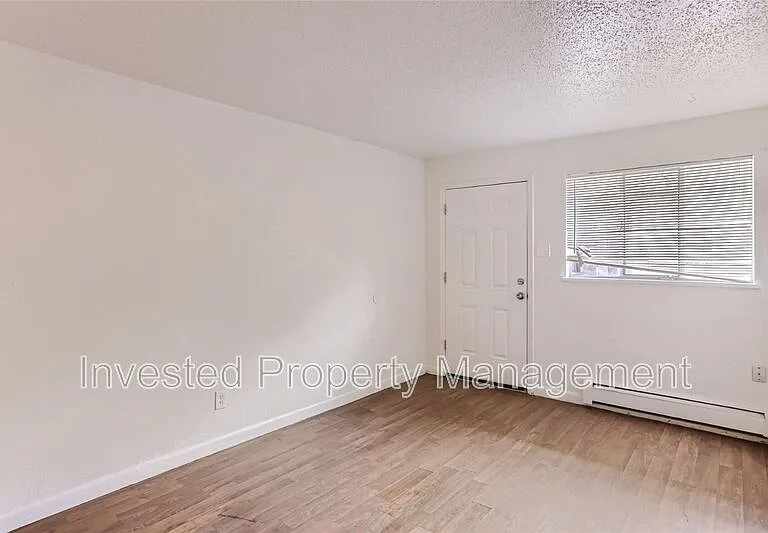 3544 N High St — Photo 4