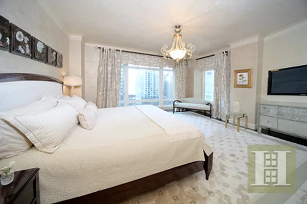 Sold by Halstead Real Estate | media 26