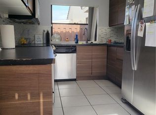 6231 NW 171st St, Hialeah, FL 33015