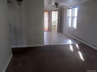 3308 Doremus St, Hamtramck, MI 48212