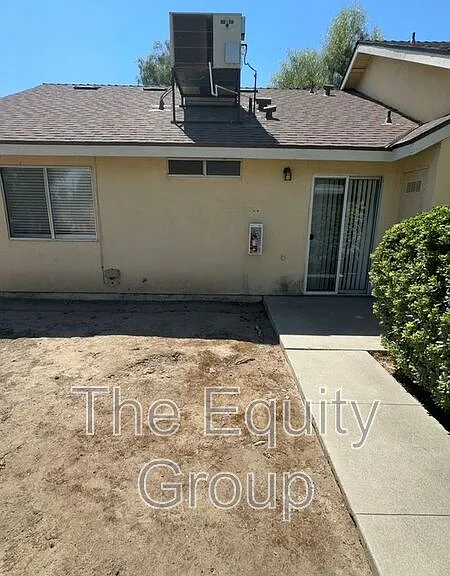 1330 S Rossmoor St — Photo 12