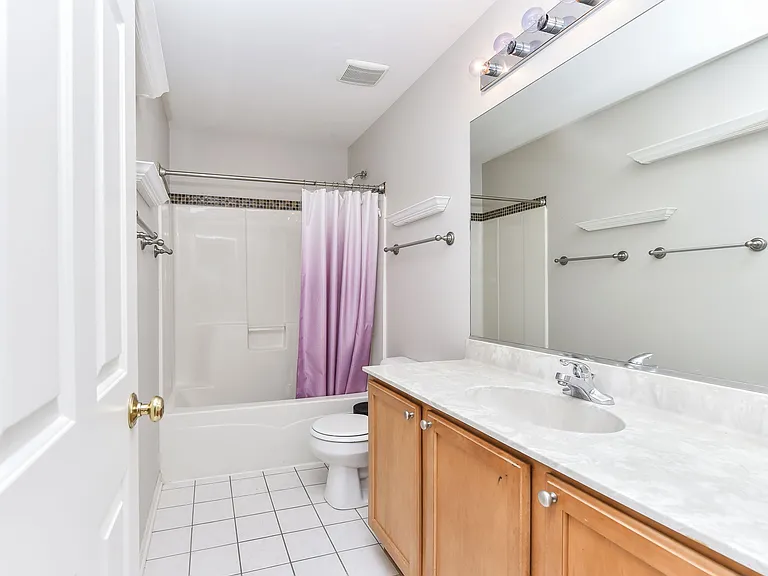 554 Declaration Ln — Photo 7