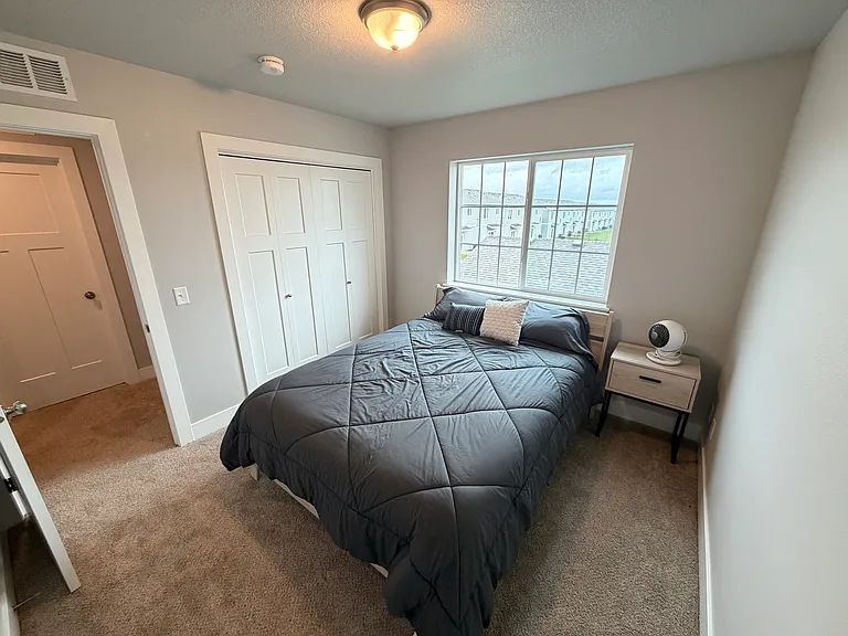 242 NW Common Pl — Photo 12