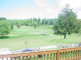 10 Palmer Cir, Hope Valley, RI 02832