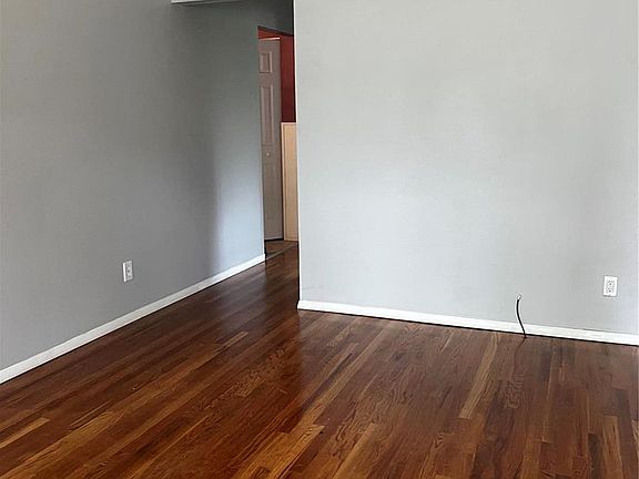 4th image of 10731 Corning Dr