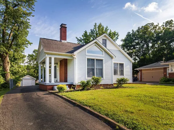 16 W Camp Ground Rd, Evansville, IN 47710