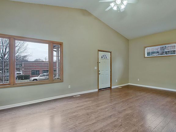 4th image of 246 N Holyoke Ave