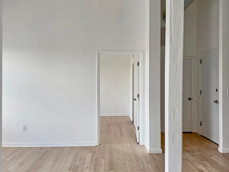155 River St #5A — Photo 2