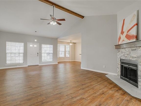 5th image of 2609 Strother Dr