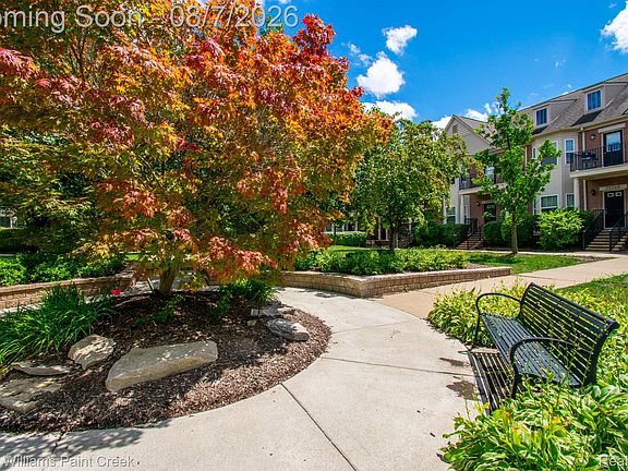 2nd image of 25564 Portico Ln #84