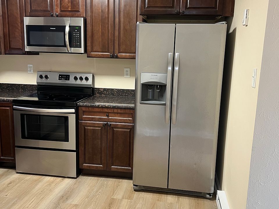 1st image of 308 Ross Ave APT 4