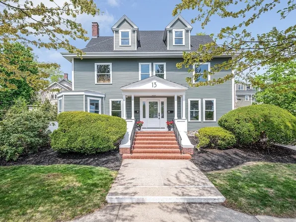 13 Chestnut St #B, Wakefield, MA 01880