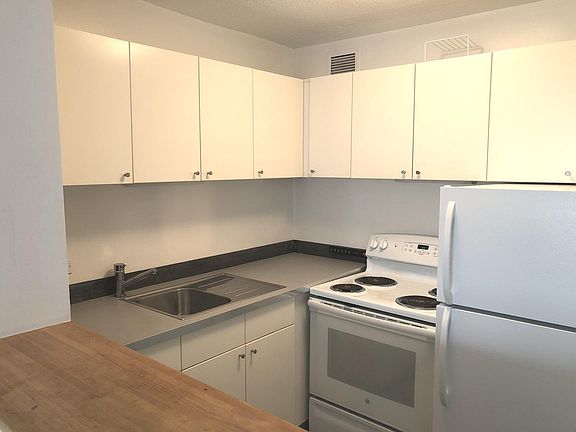 5th image of 2728 N Hampden Ct APT 1107