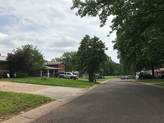5th image of 608 Clager Dr