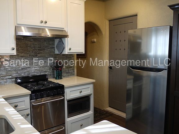 4th image of 134 W Buena Vista St APT C