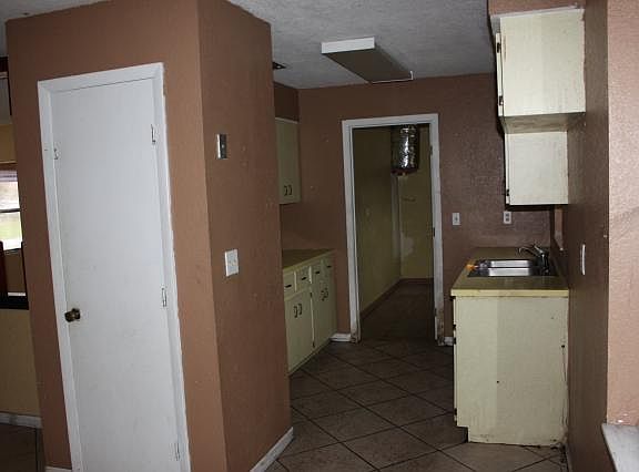 5th image of 1737 SE Cherry Dr