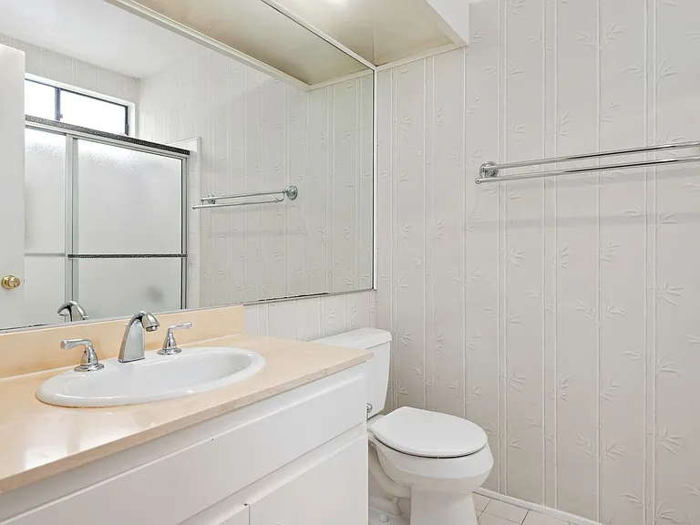 130 W Alamar Ave #3 — Photo 16