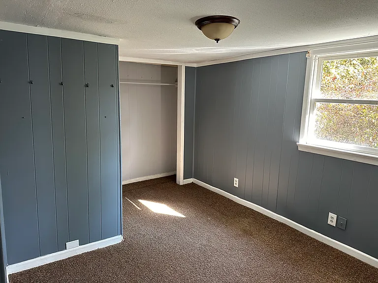 17674 1/2 Lakewood Ave — Photo 8