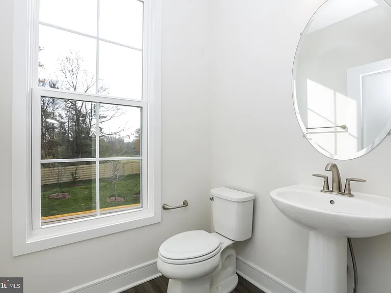 6722 Upland Manor Dr — Photo 17